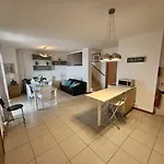 Alojamento de Acomodação e Pequeno-almoço Roxana Ana Tivoli