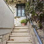 Bed and breakfast Roxana 4*