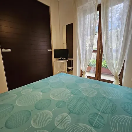 Roxana Bed & Breakfast *