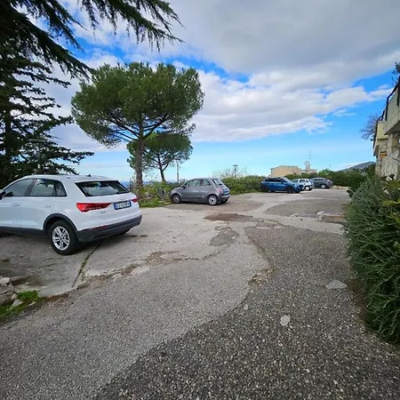 Frühstückspension Roxana 3*