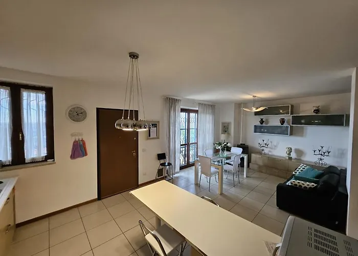 Roxana Bed & Breakfast 3*